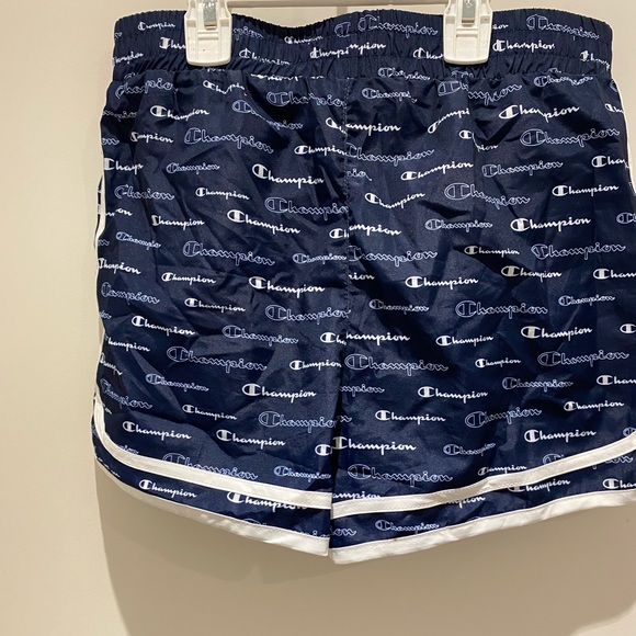 ⭐️Champion Shorts⭐️ - Picture 2 of 5